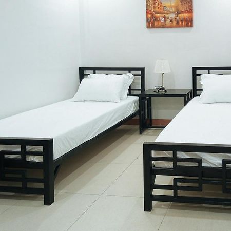 Kris And Frans Inn Davao Экстерьер фото