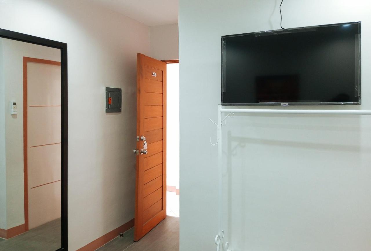 Kris And Frans Inn Davao Экстерьер фото